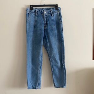 High waisted cropped pleated jeans, size 28